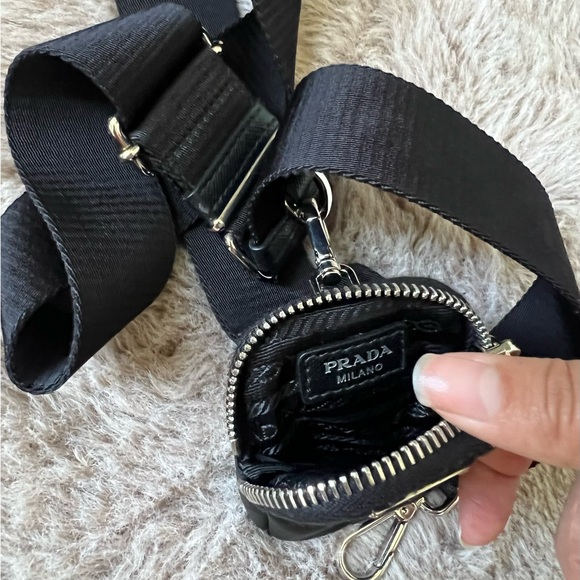 Prada Re-edition - Picture 8 of 9